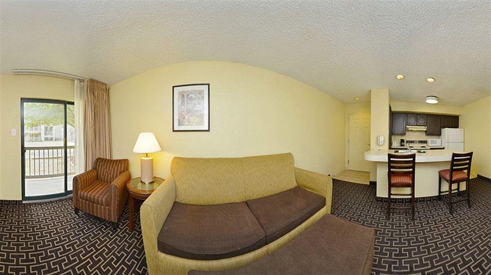 Americas Best Value Inn & Suites Extended Stay - Tulsa Kültér fotó
