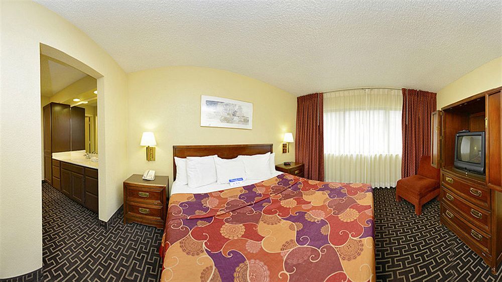 Americas Best Value Inn & Suites Extended Stay - Tulsa Kültér fotó